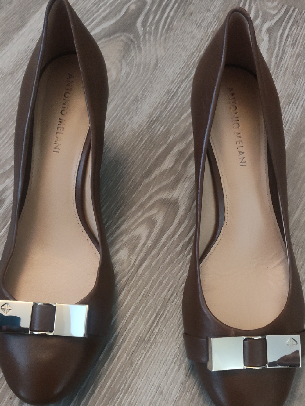 ANTONIO MELANI Brown Leather Bow-Accent Flats